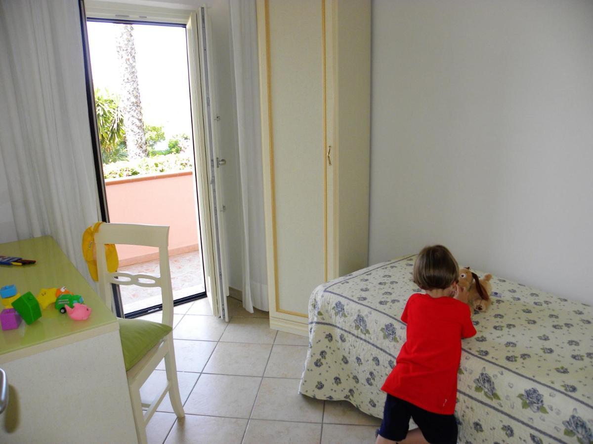 Comfortable Apartment In Maratea With Sea View 95 M² + Parking Exterior foto